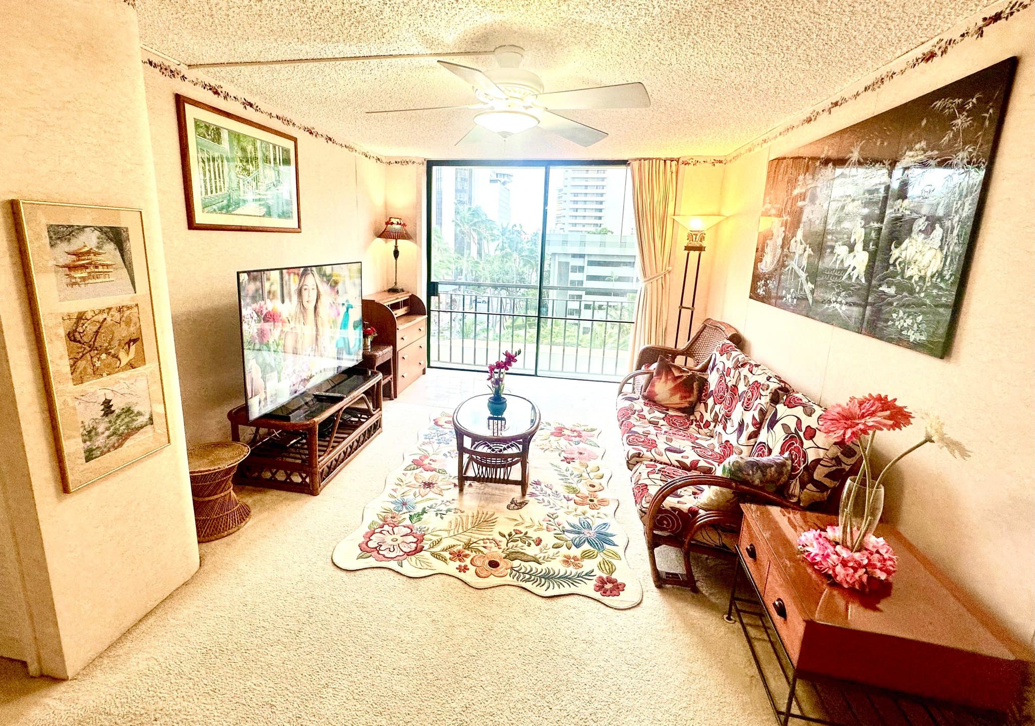 Honolulu Condo: 440 Seaside Ave