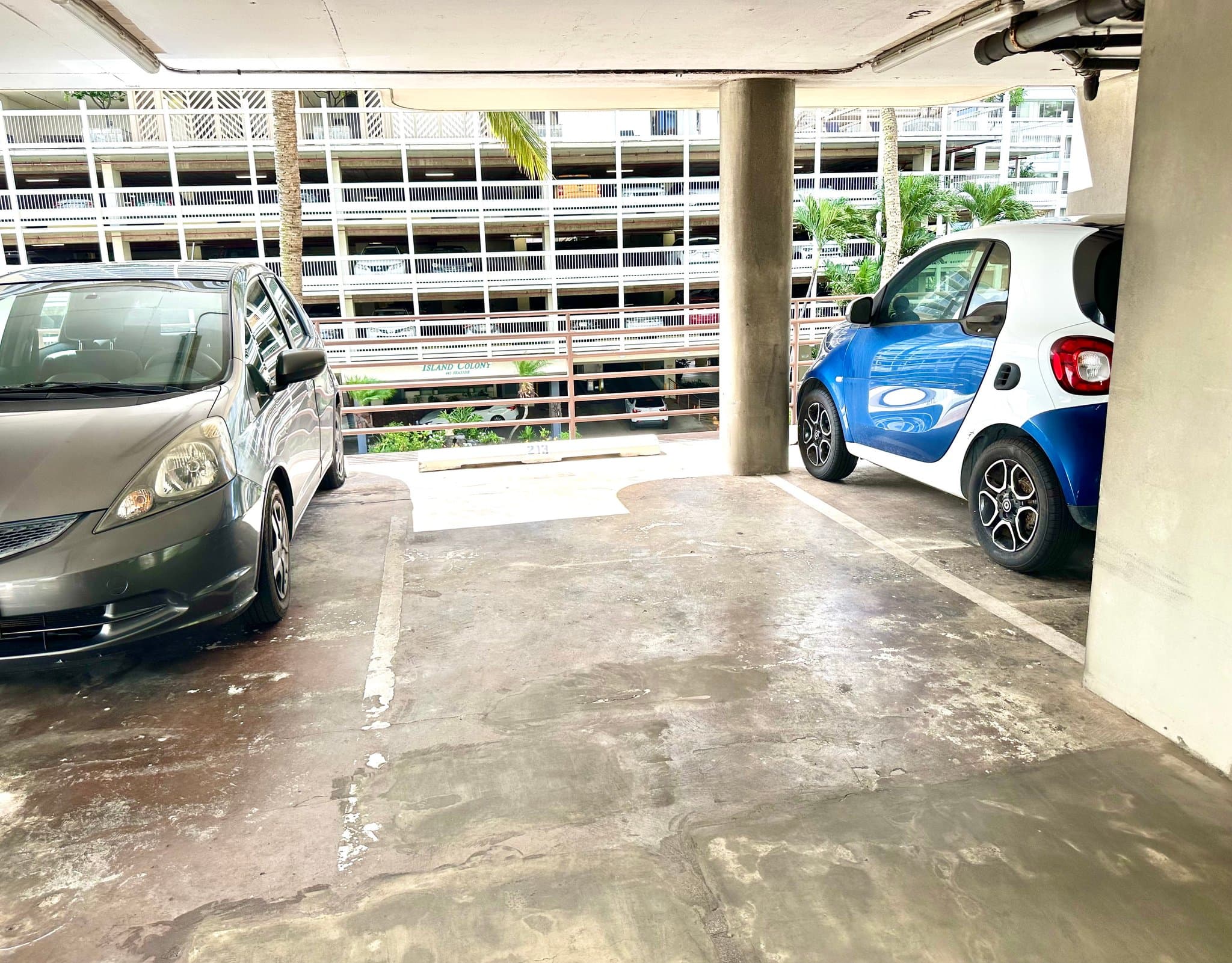 Honolulu Condo: 440 Seaside Ave