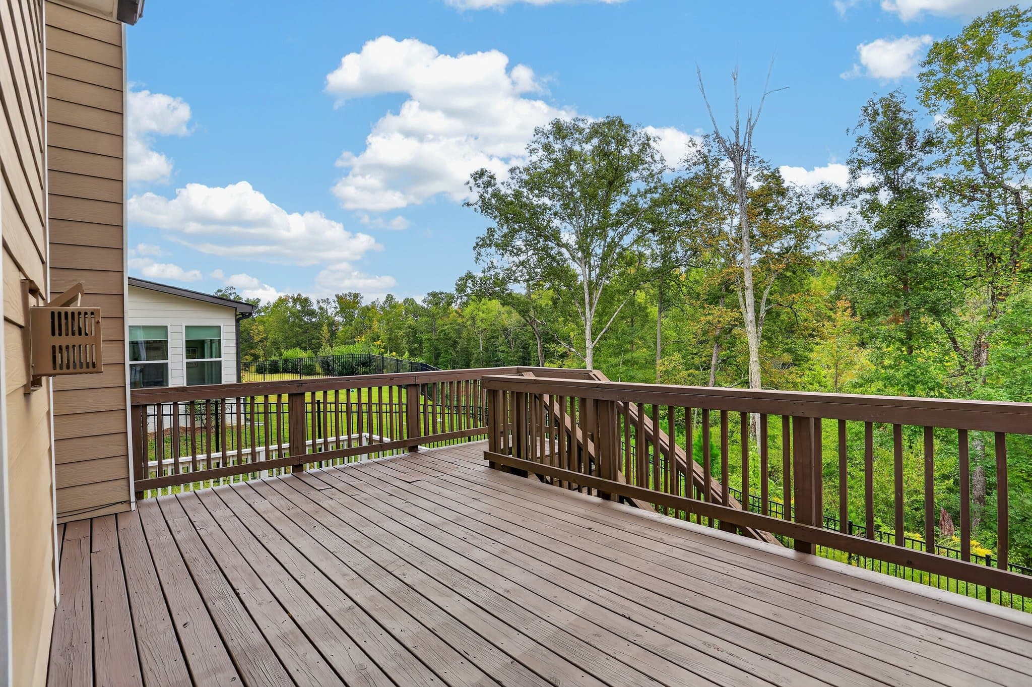 Auburn House: 4169 Brookmont Way
