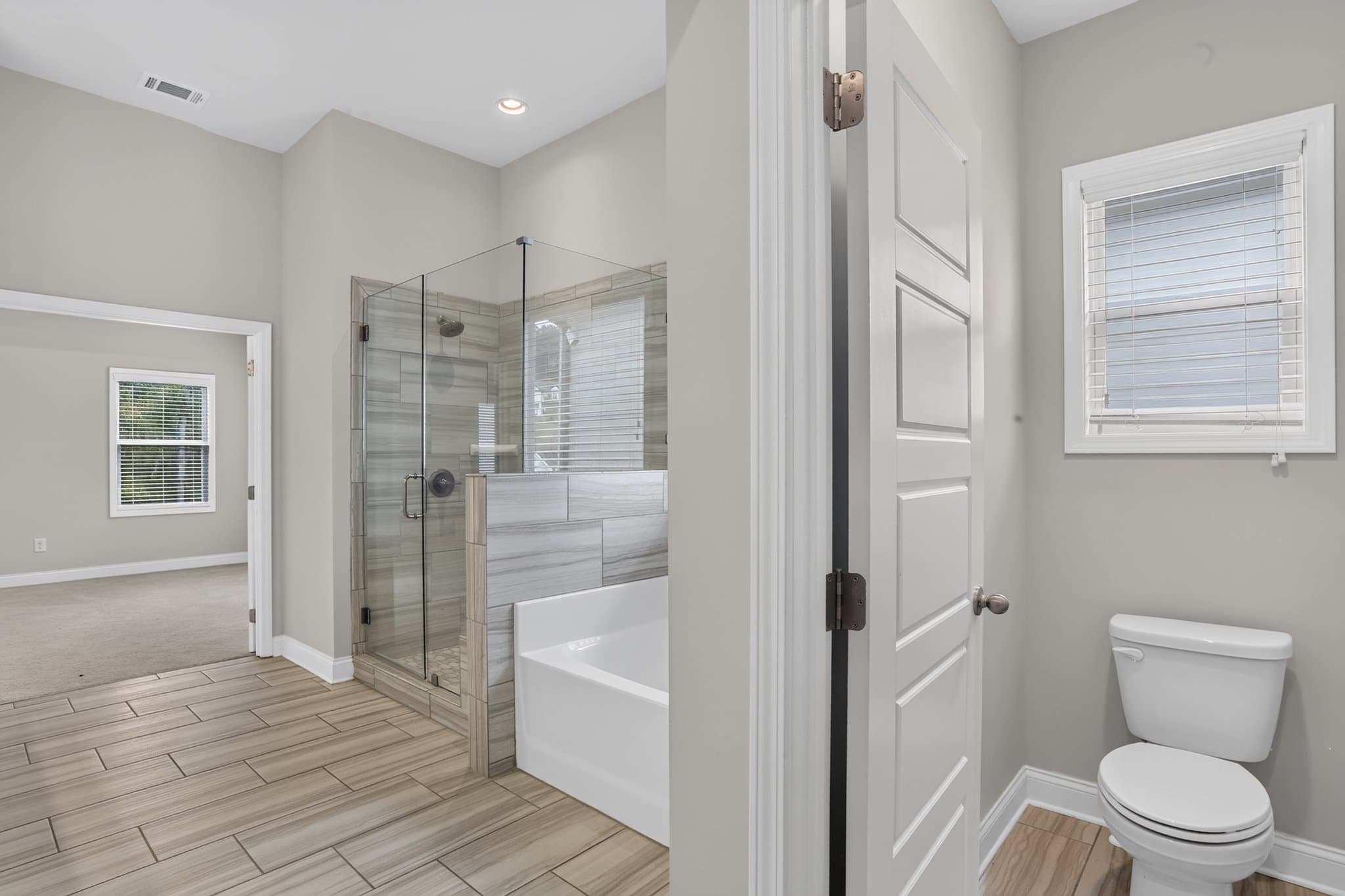 Auburn House: 4169 Brookmont Way