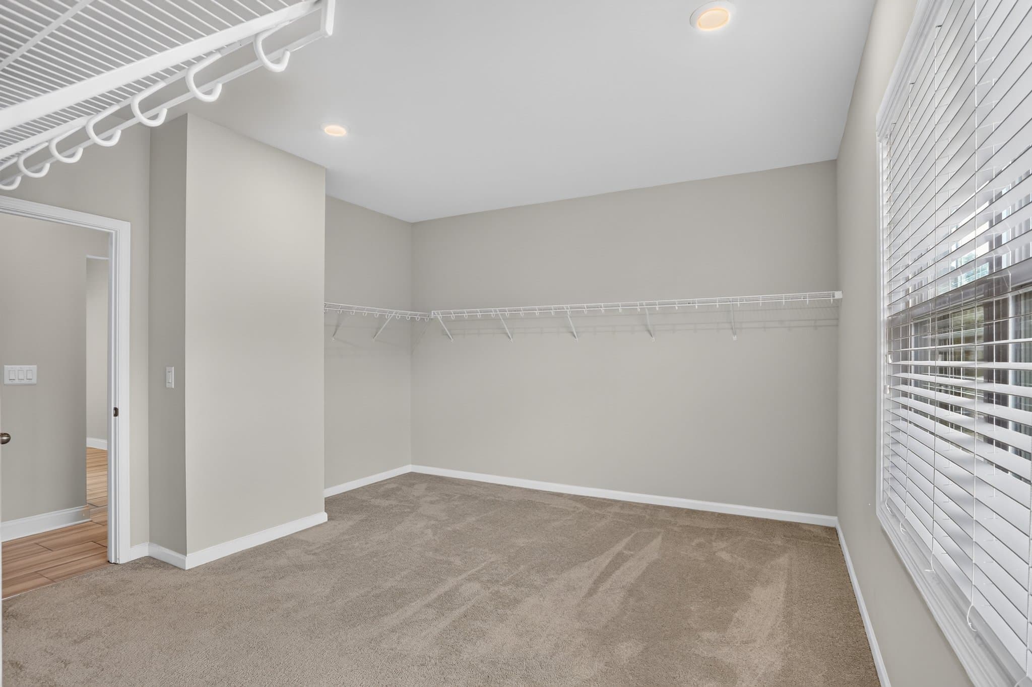 Auburn House: 4169 Brookmont Way