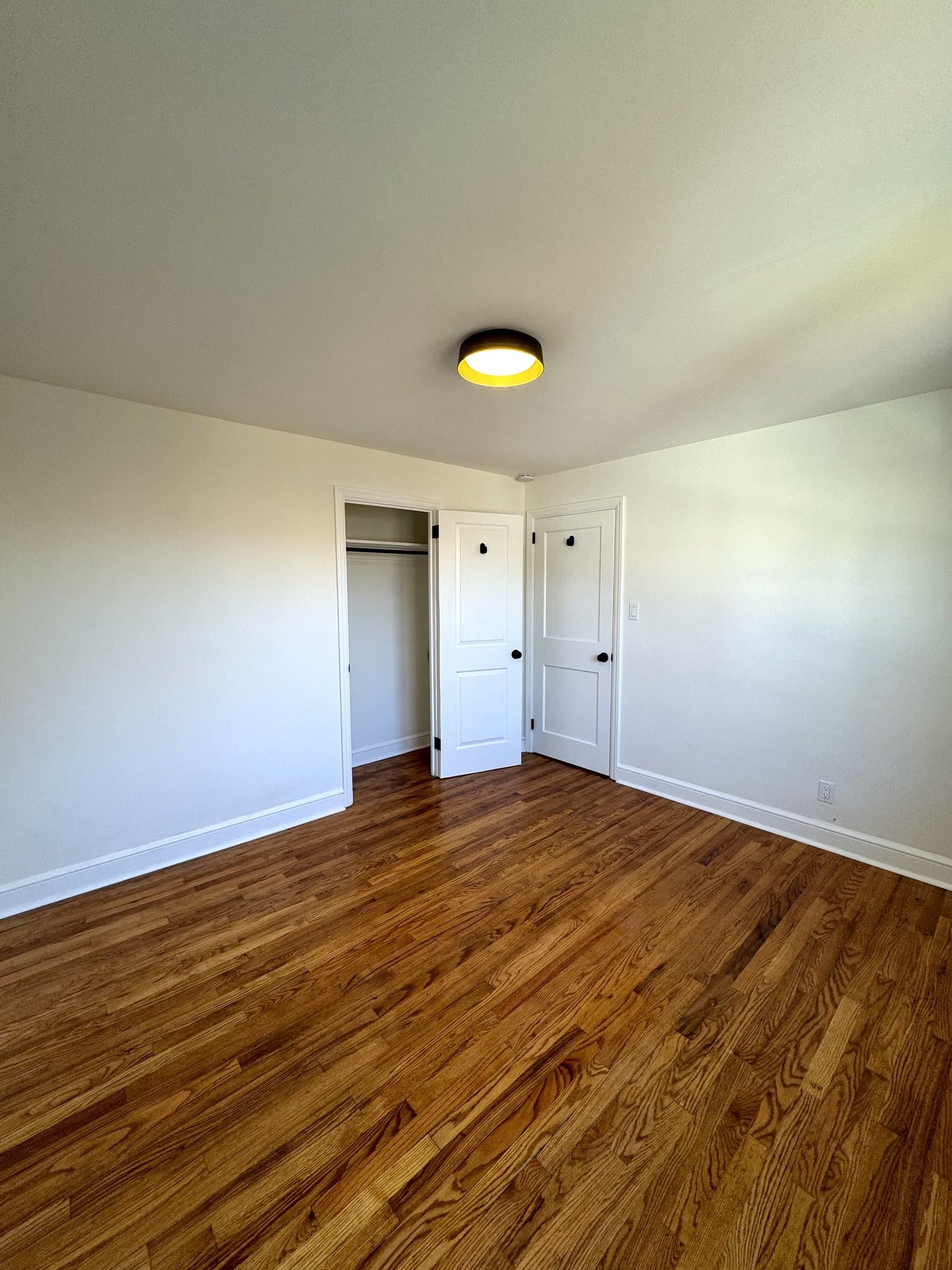 Lancaster Single Room: 720 South Plum Street