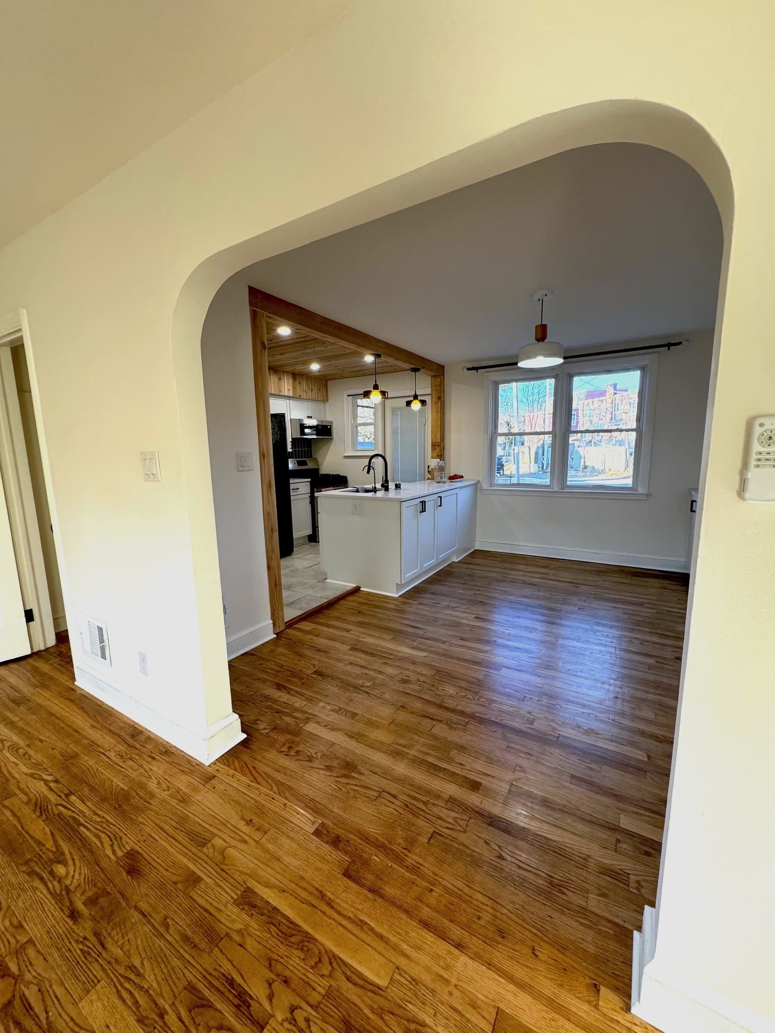 Lancaster Single Room: 720 South Plum Street