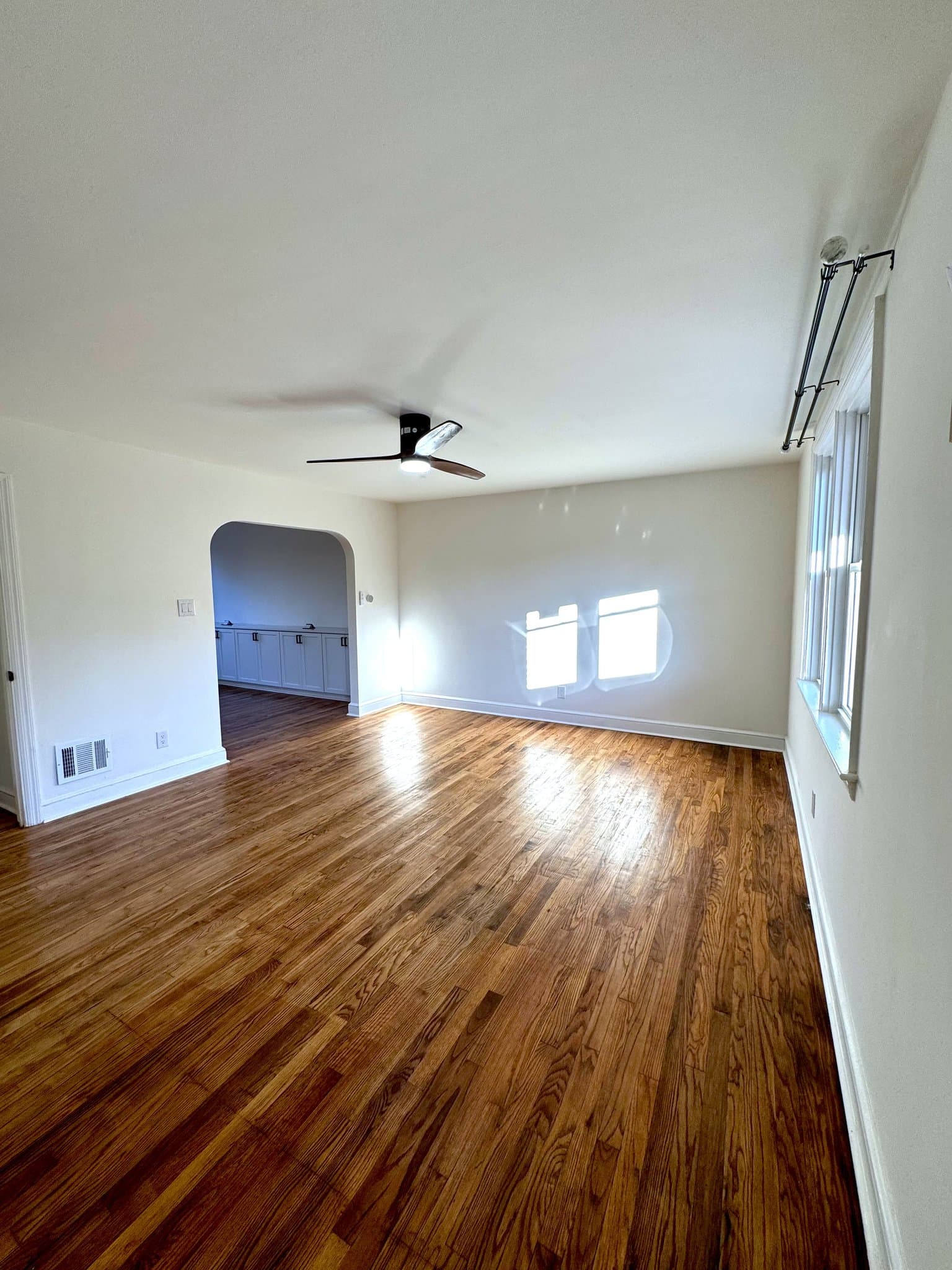 Lancaster Single Room: 720 South Plum Street
