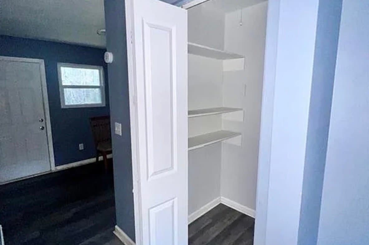 Clarkston Multiplex: 634 Jolly Ave S