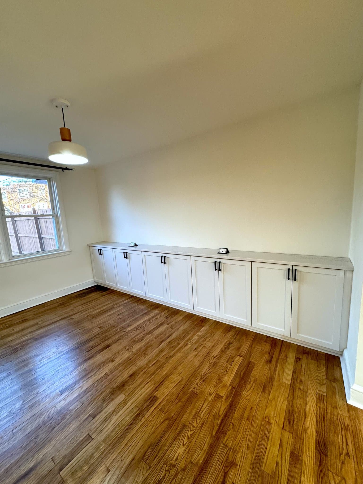 Lancaster Single Room: 720 South Plum Street
