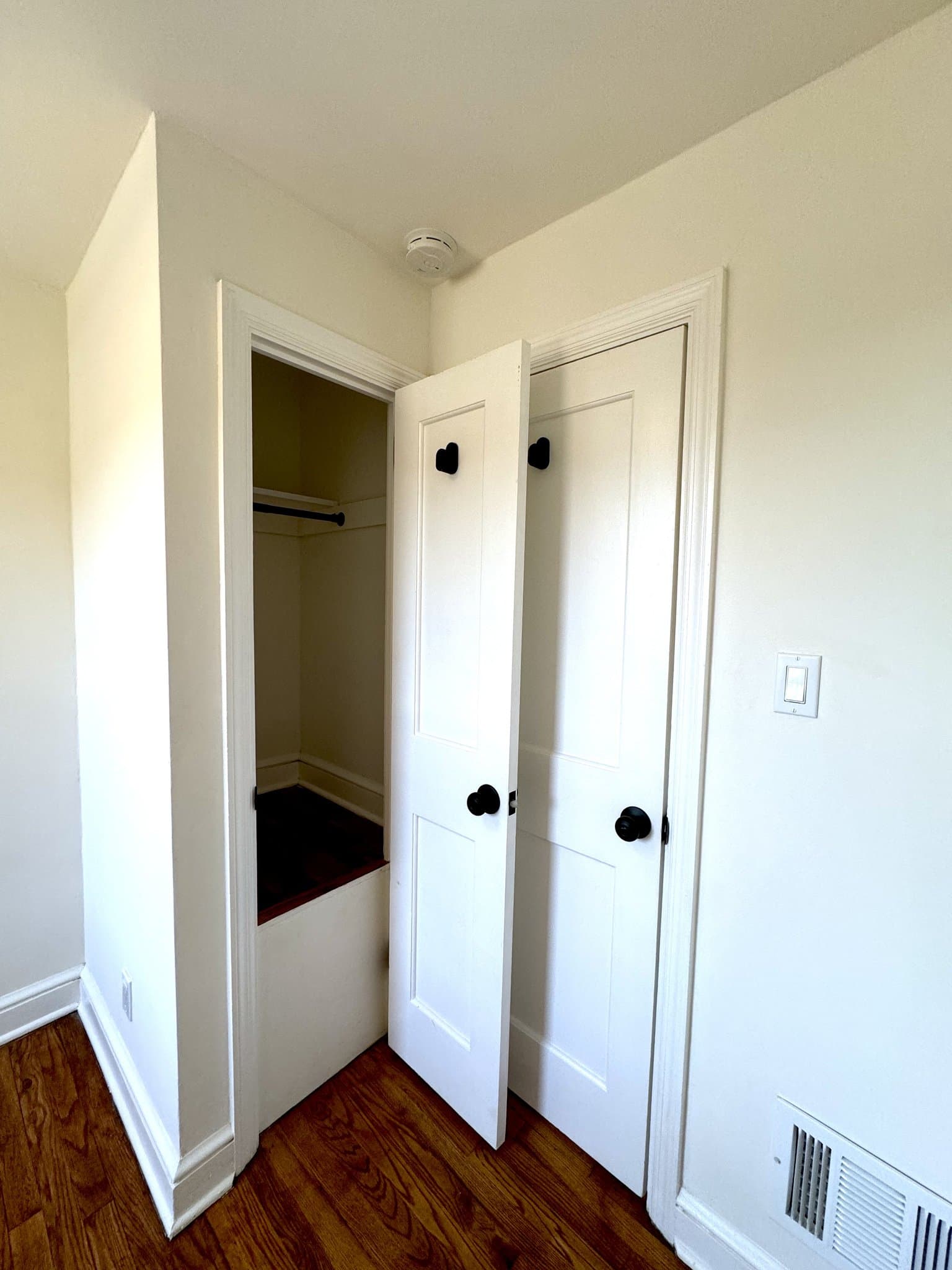 Lancaster Single Room: 720 South Plum Street