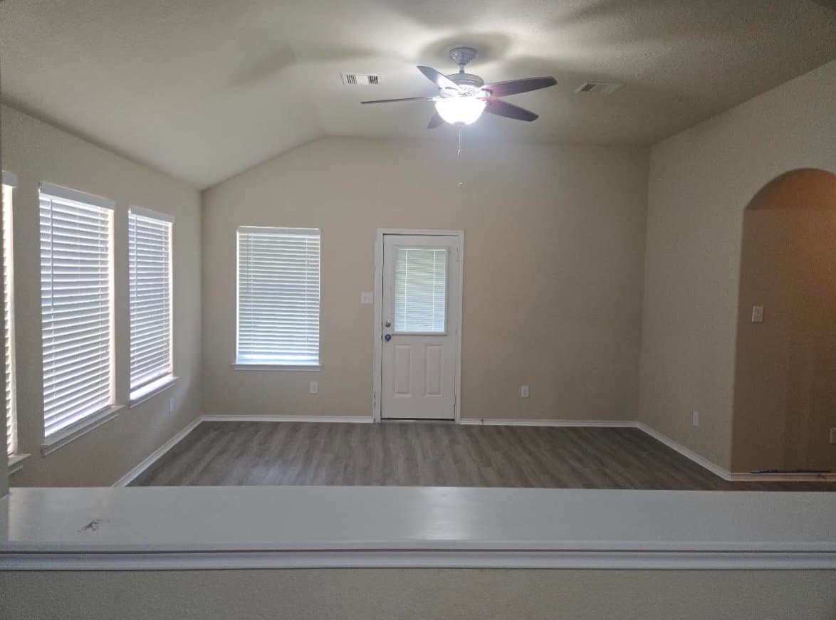 Houston House: 11915 Harristown Dr.