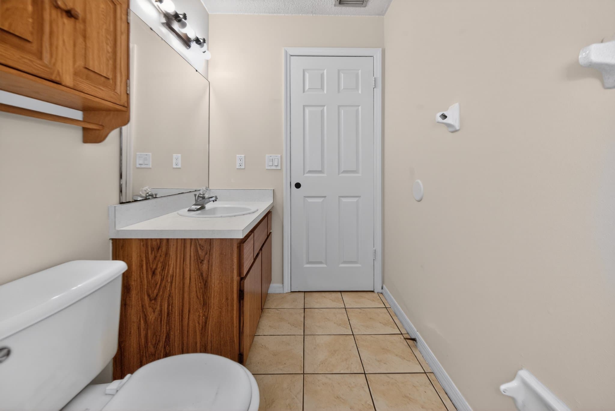 Ocala Single Room: 3721 NE 41st St