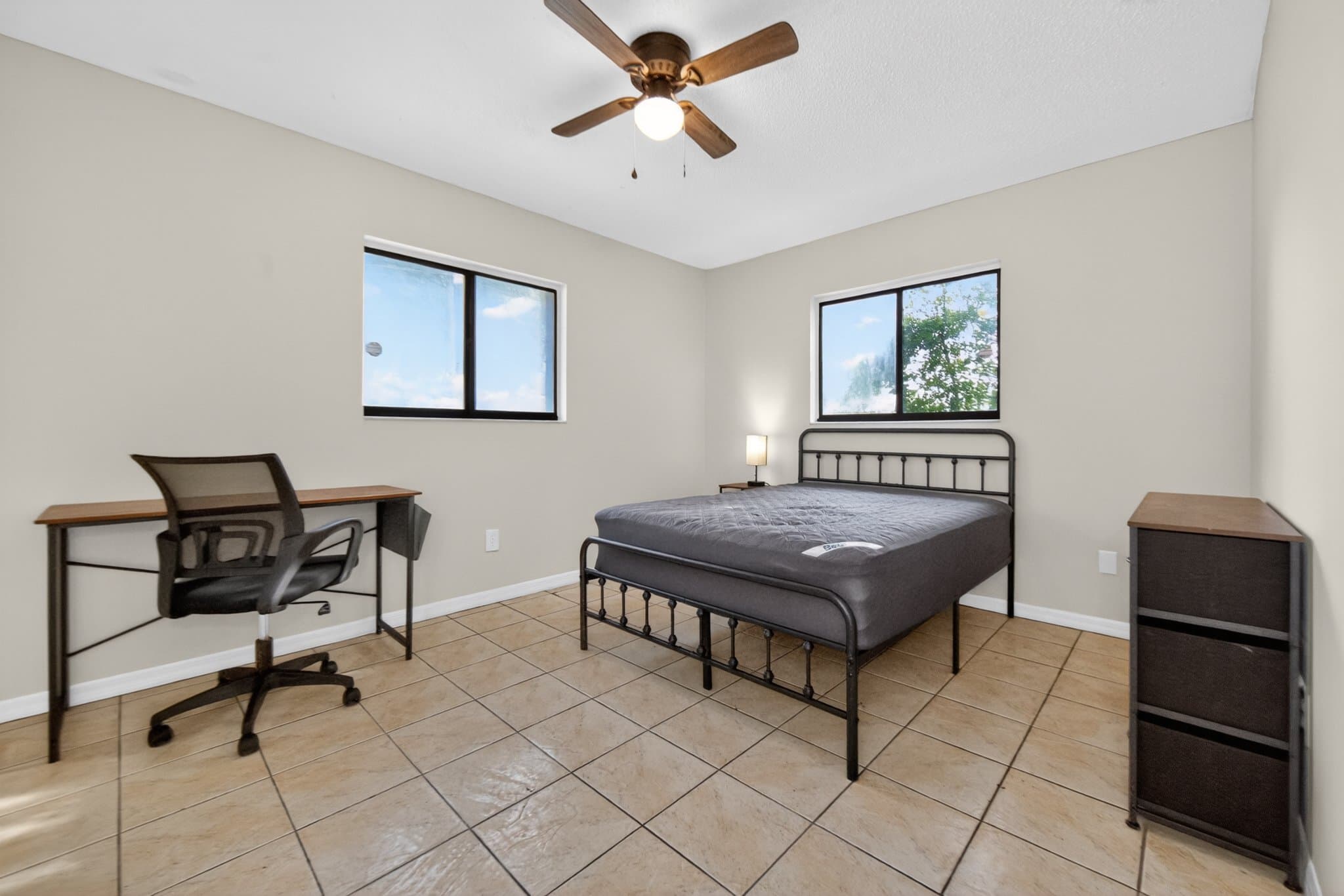 Ocala Single Room: 3721 NE 41st St