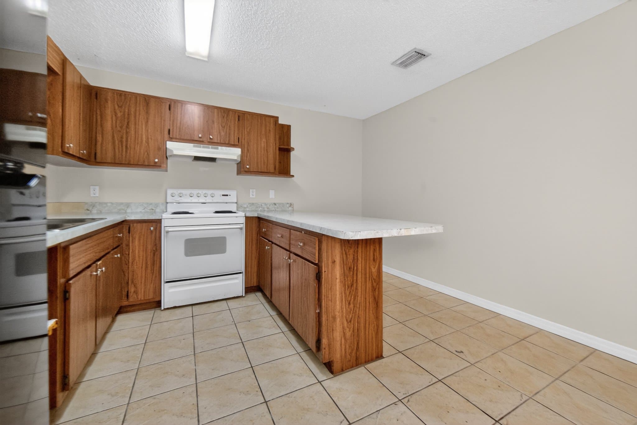 Ocala Single Room: 3721 NE 41st St
