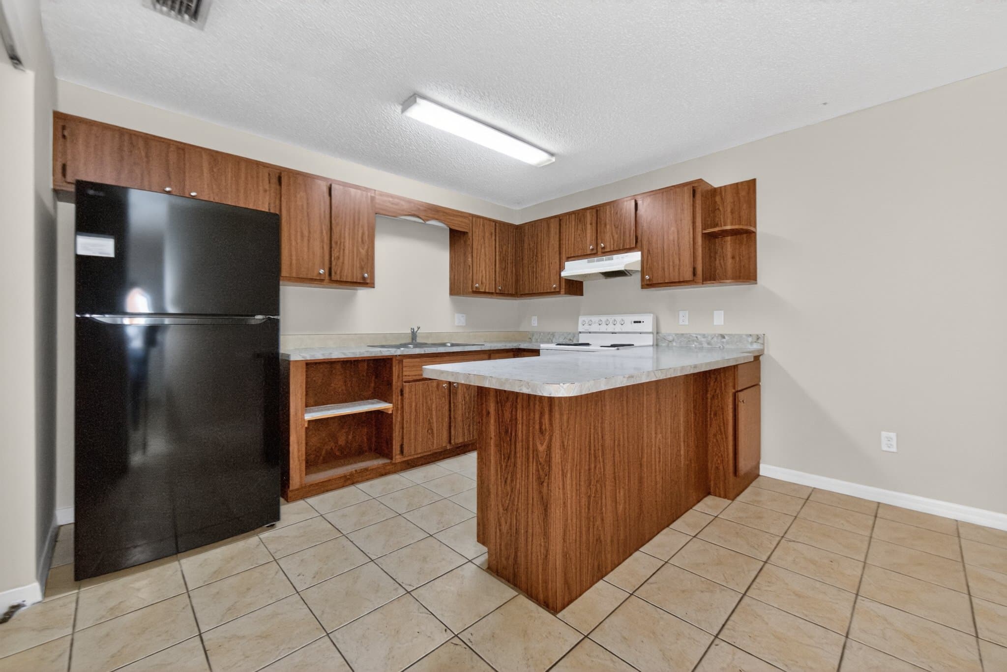Ocala Single Room: 3721 NE 41st St