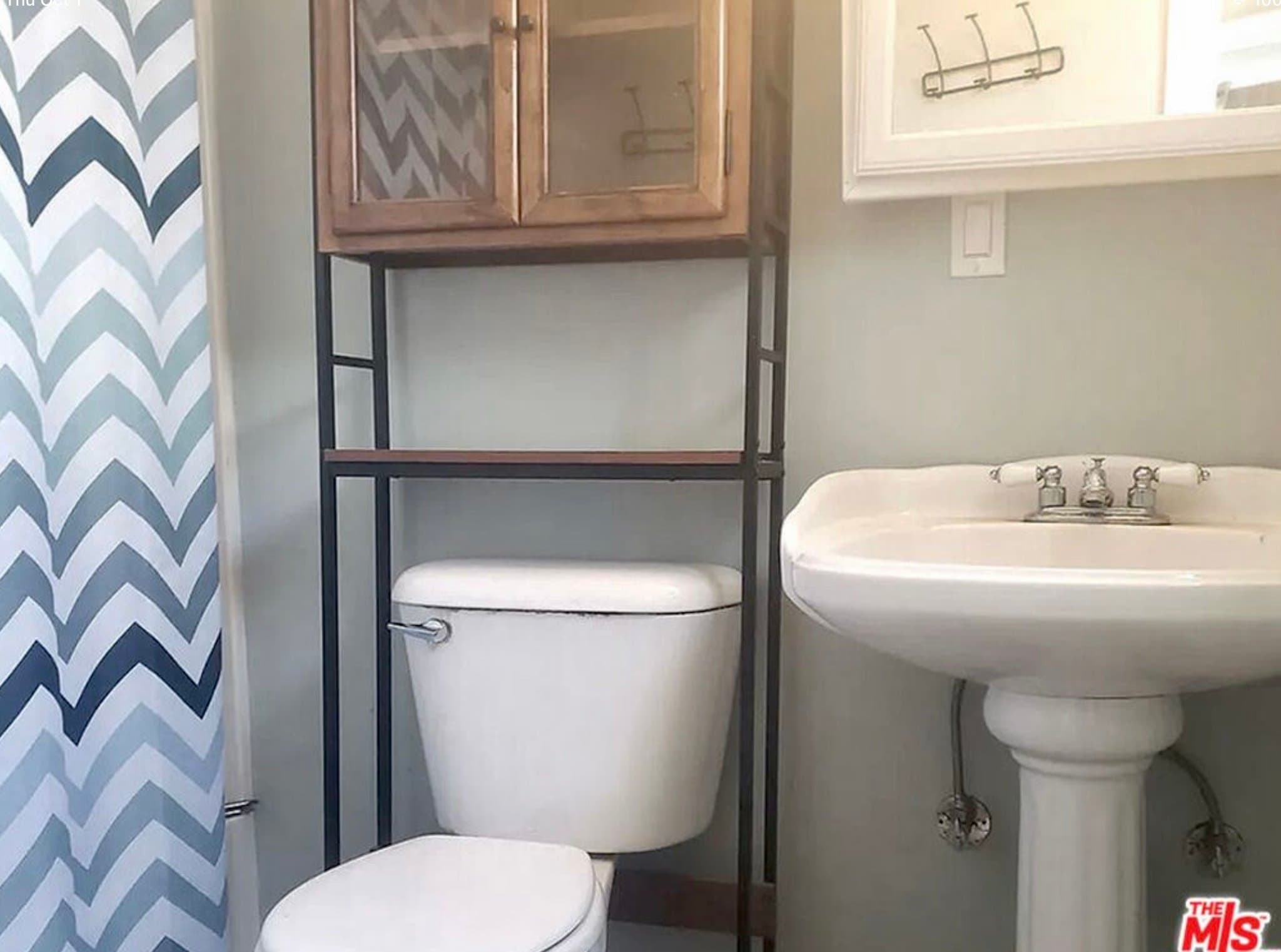 LOS ANGELES House: 7116 W 91ST ST