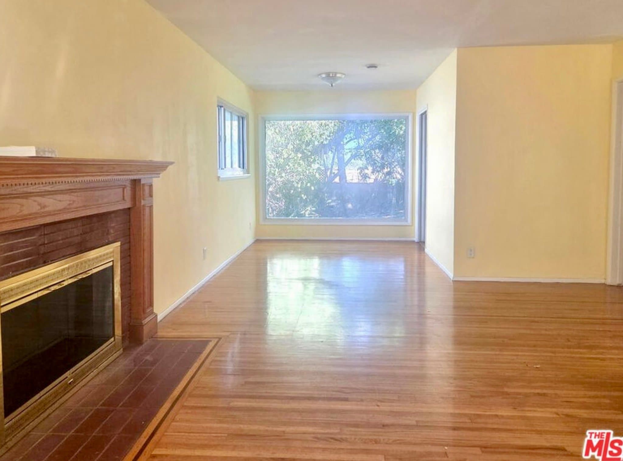 LOS ANGELES House: 7116 W 91ST ST