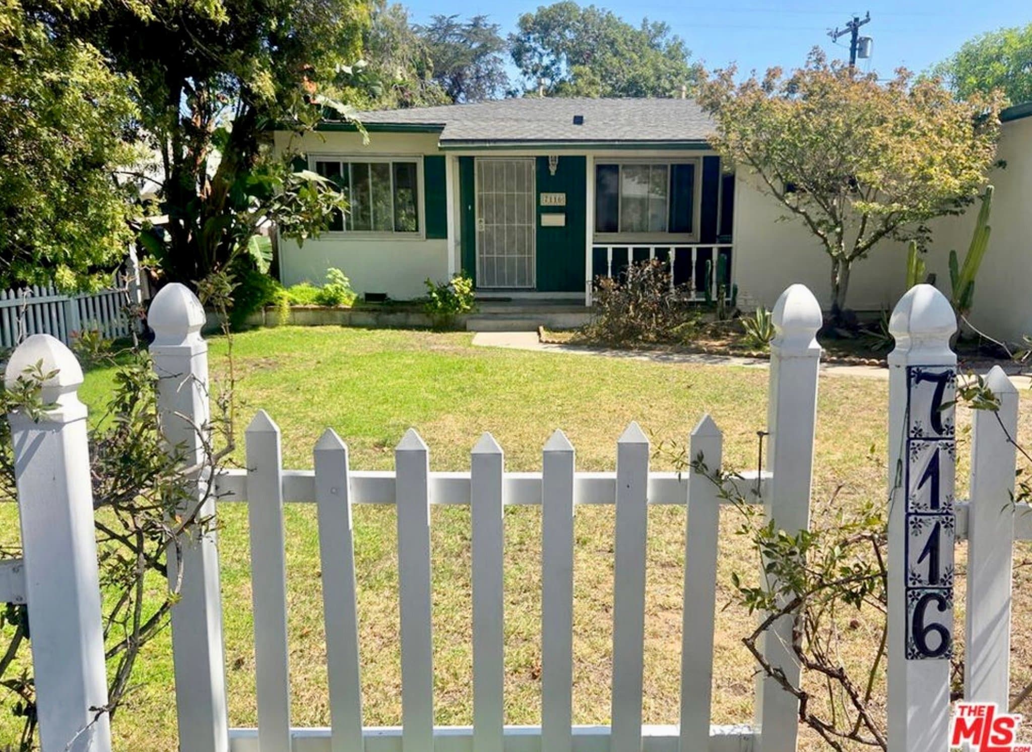 LOS ANGELES House: 7116 W 91ST ST