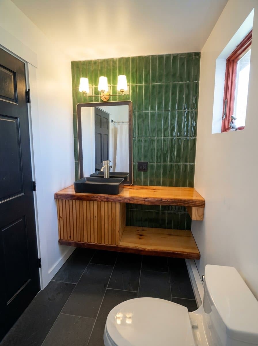 Lincolnville Apartment: 36 Lily Ln