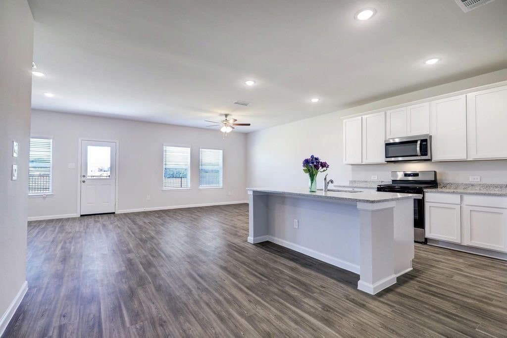 Willis House: 12260 Lady Eli Dr