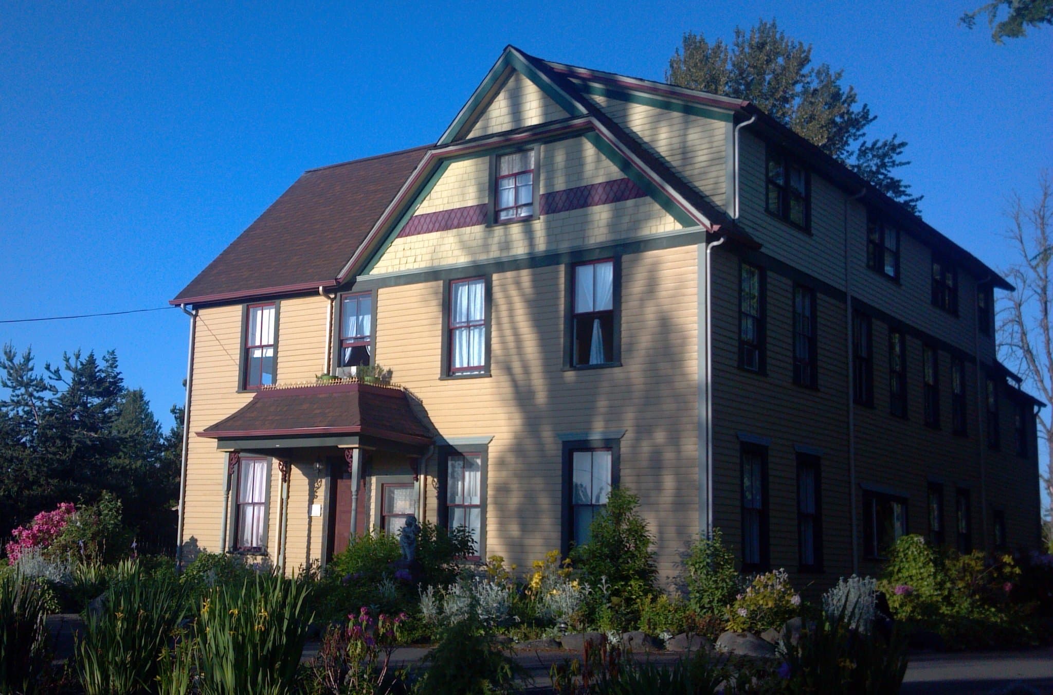 Tacoma Apartment: 12323 A St S