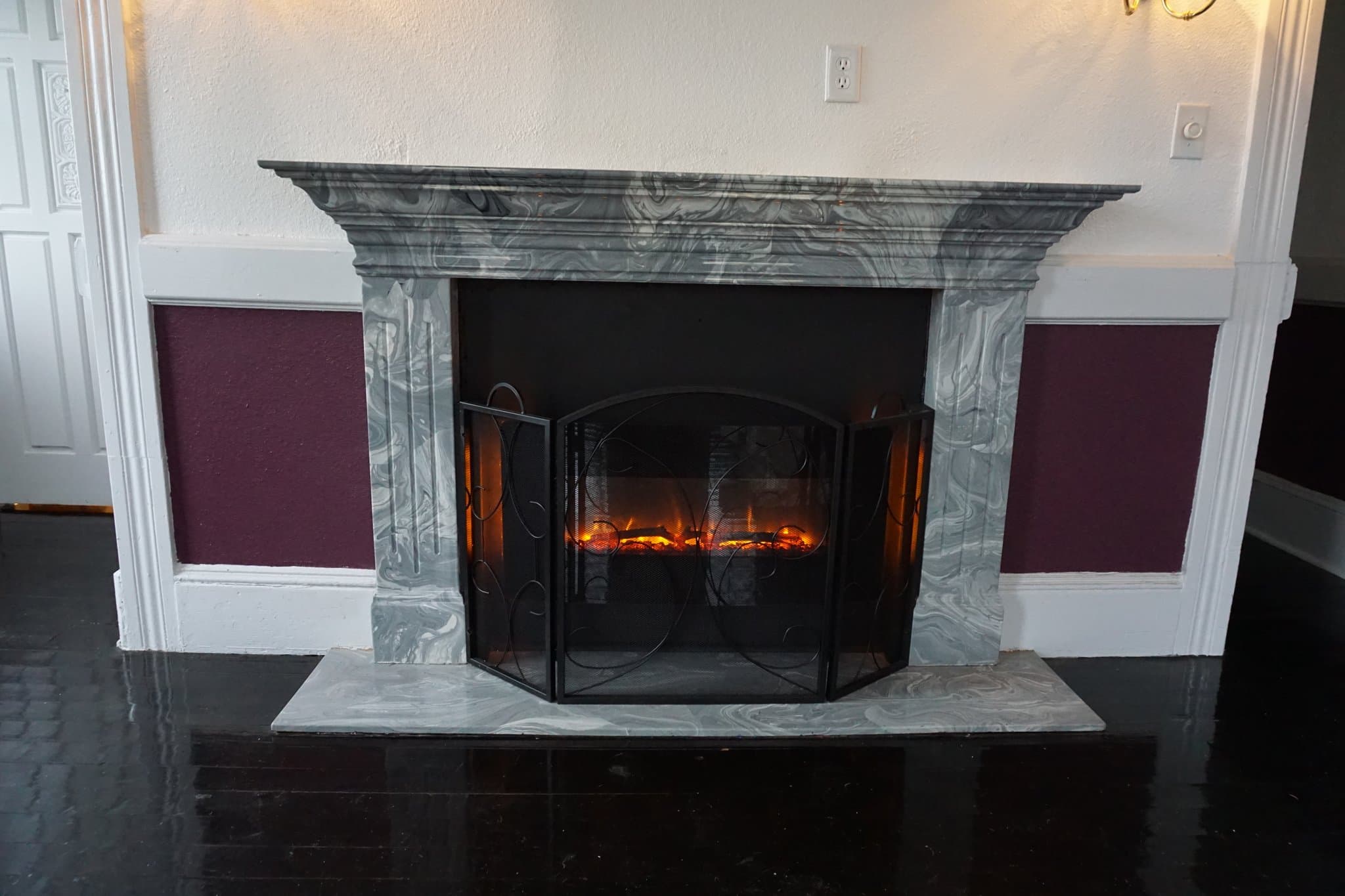 Tacoma Apartment: 12323 A St S