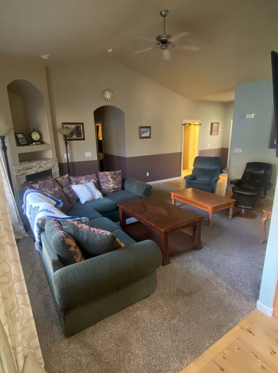 Greeley House: 608 62nd Ave