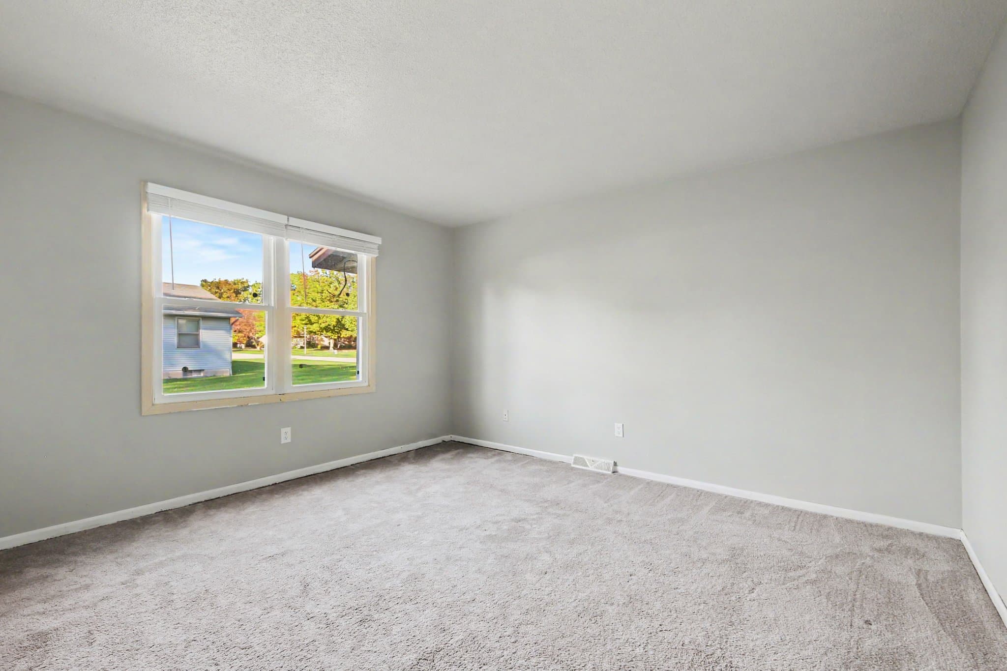 Grand Rapids Multiplex: 2665 Ridgecroft Dr SE