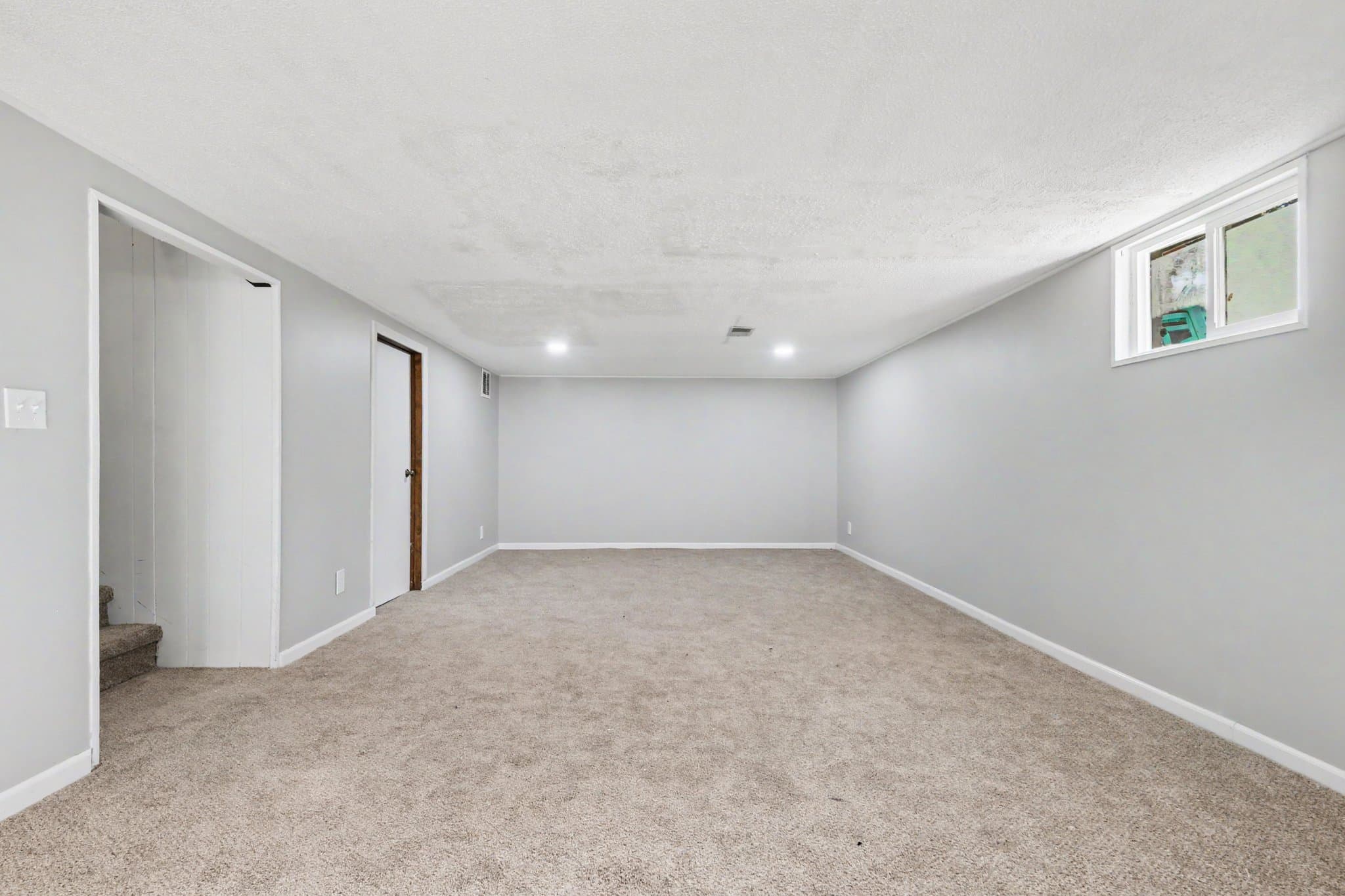 Grand Rapids Multiplex: 2665 Ridgecroft Dr SE