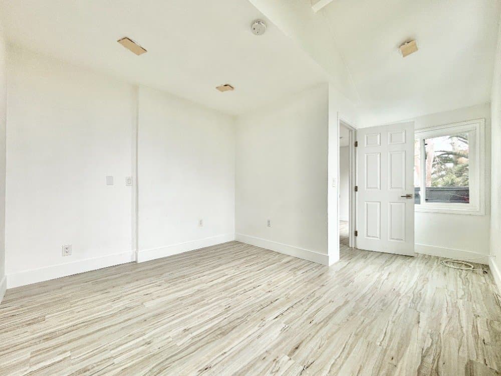 Santa Ana Apartment: 850 N Van Ness Avenue
