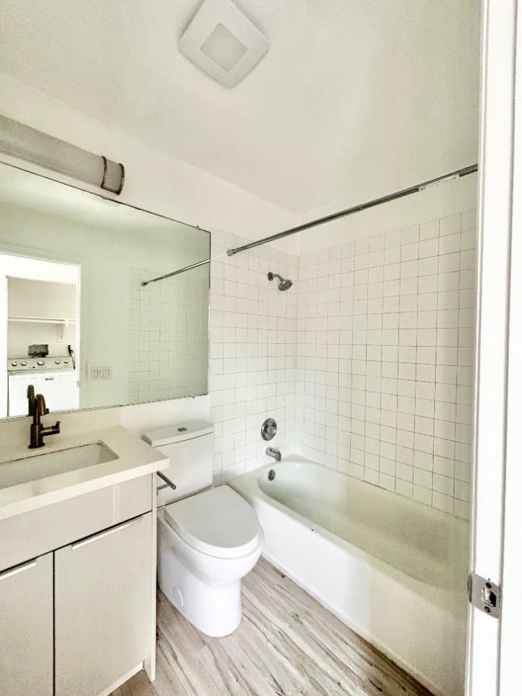 Santa Ana Apartment: 850 N Van Ness Avenue