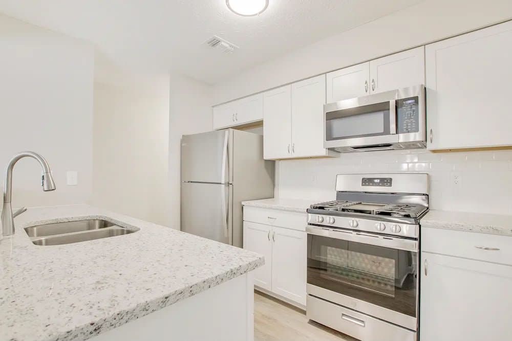 Atlanta House: 660 Utoy Cir SW
