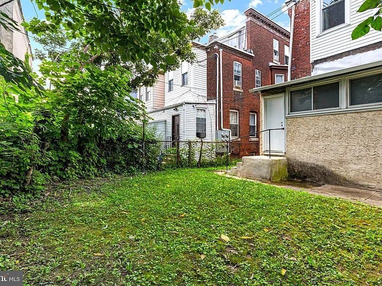 Philadelphia Multiplex: 925 Belmont Ave