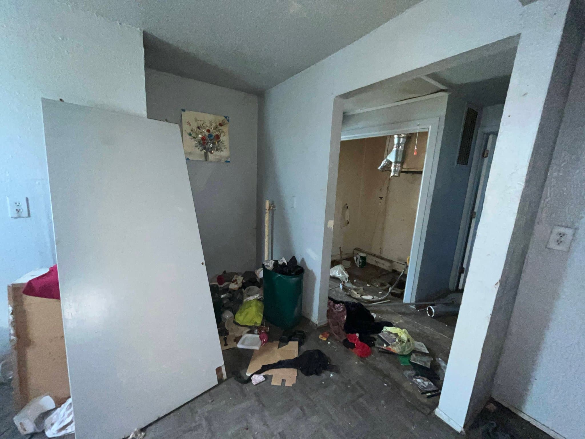 East St.Louis House: 5807 Forest Blvd,