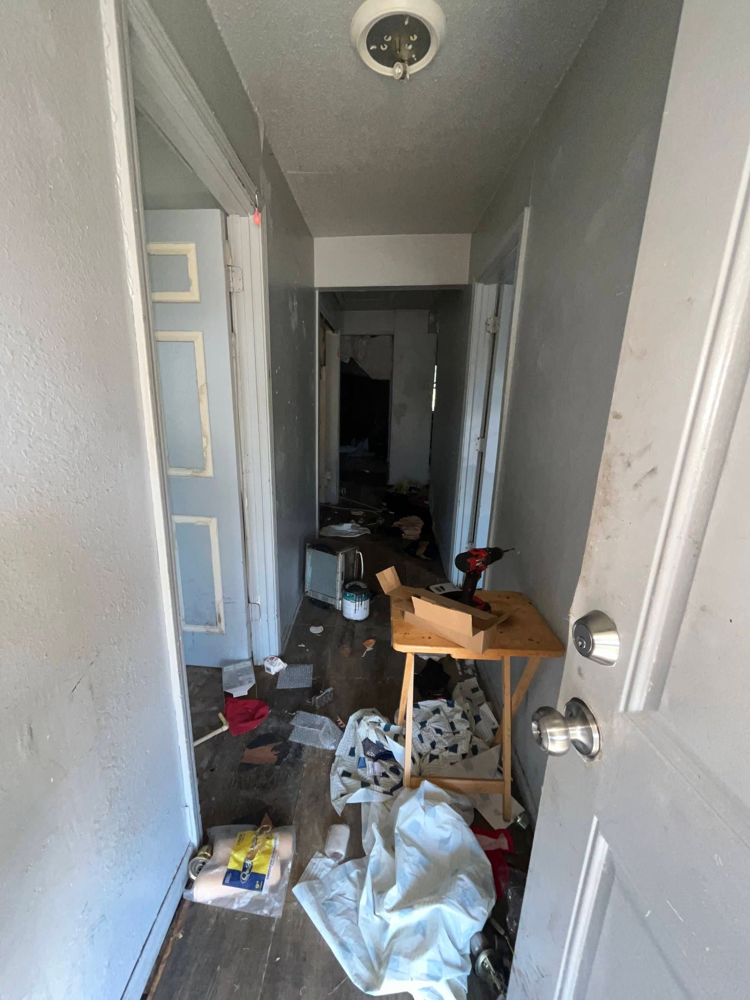 East St.Louis House: 5807 Forest Blvd,