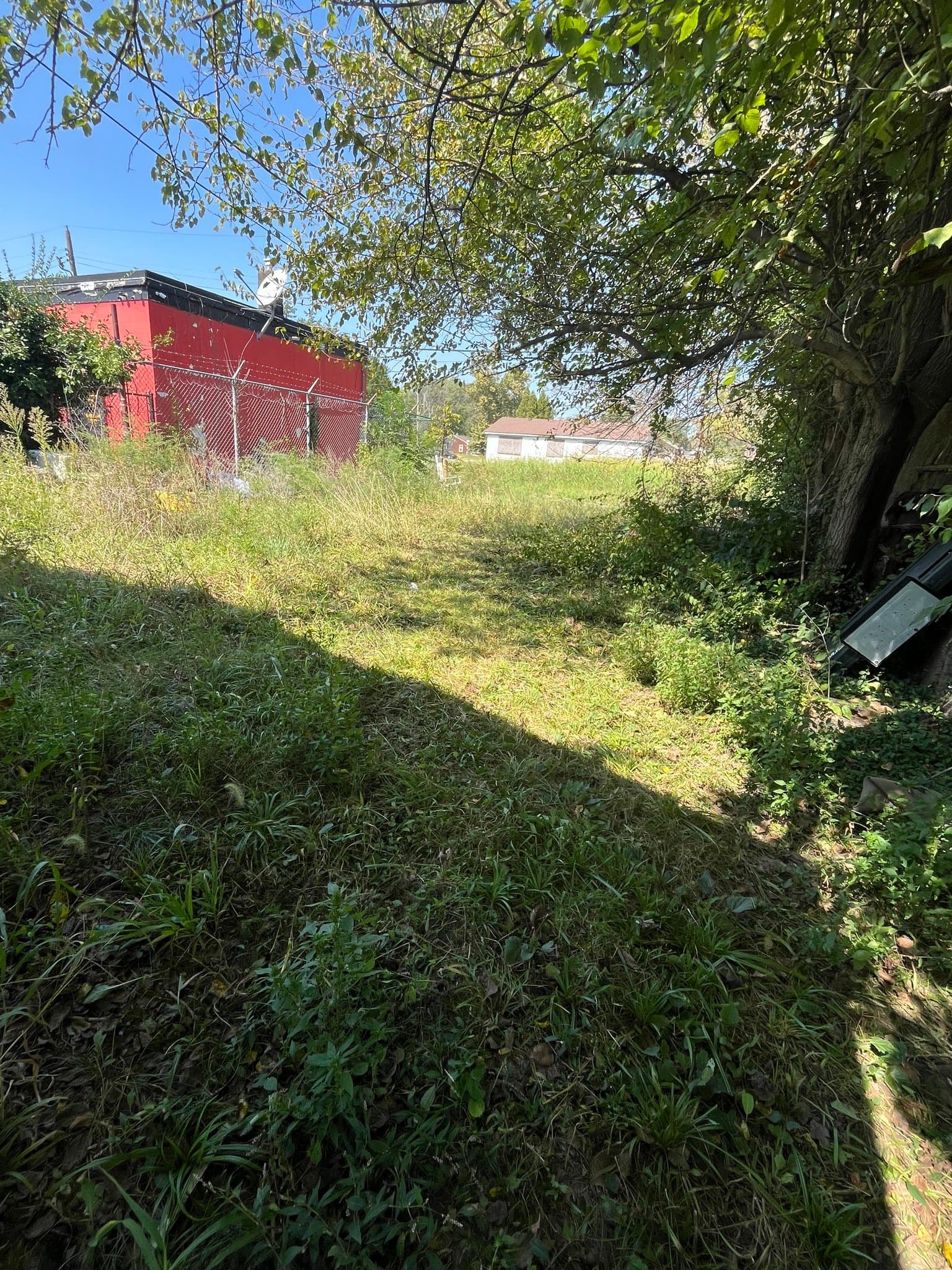 East St.Louis House: 5807 Forest Blvd,
