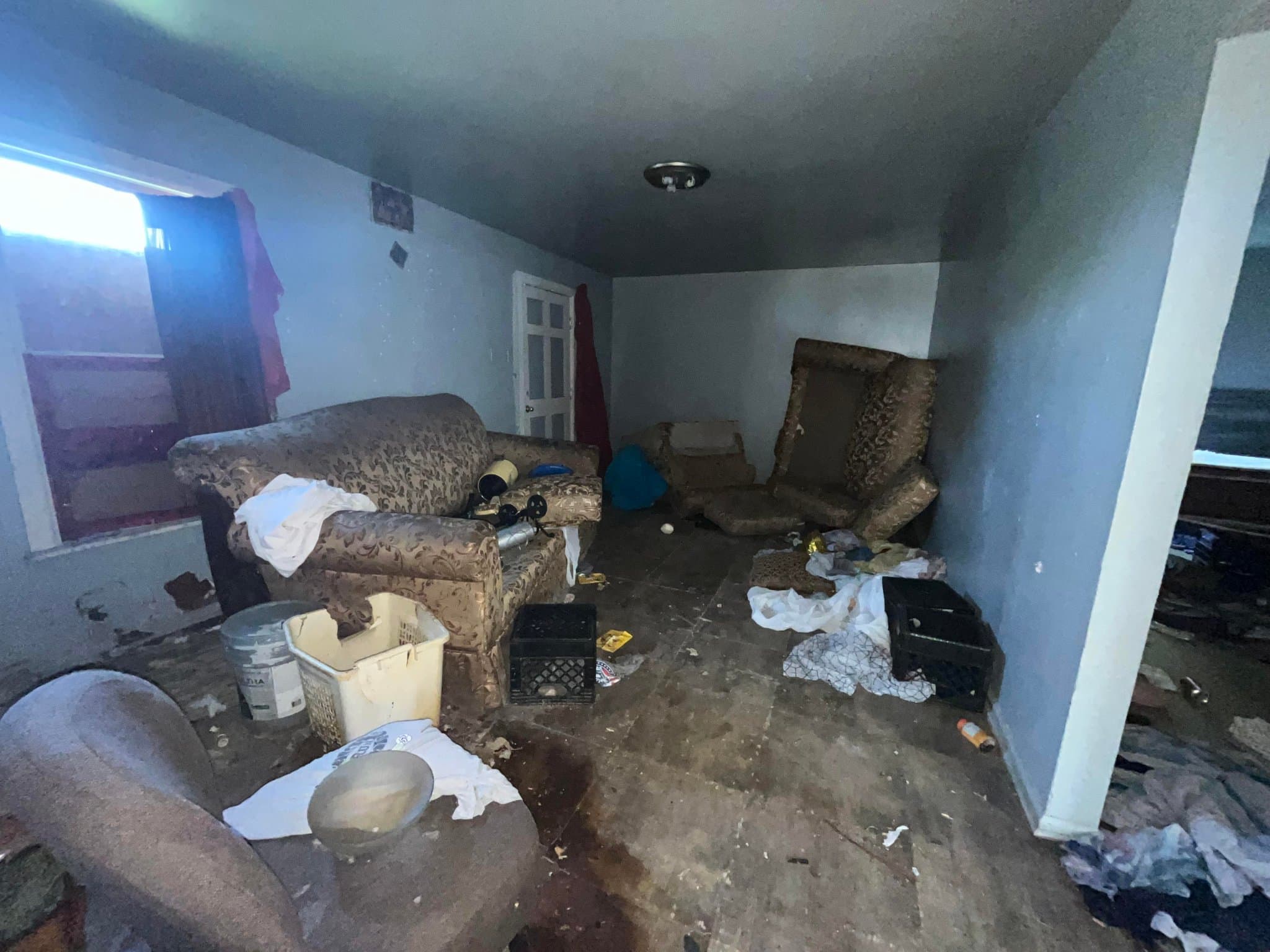 East St.Louis House: 5807 Forest Blvd,