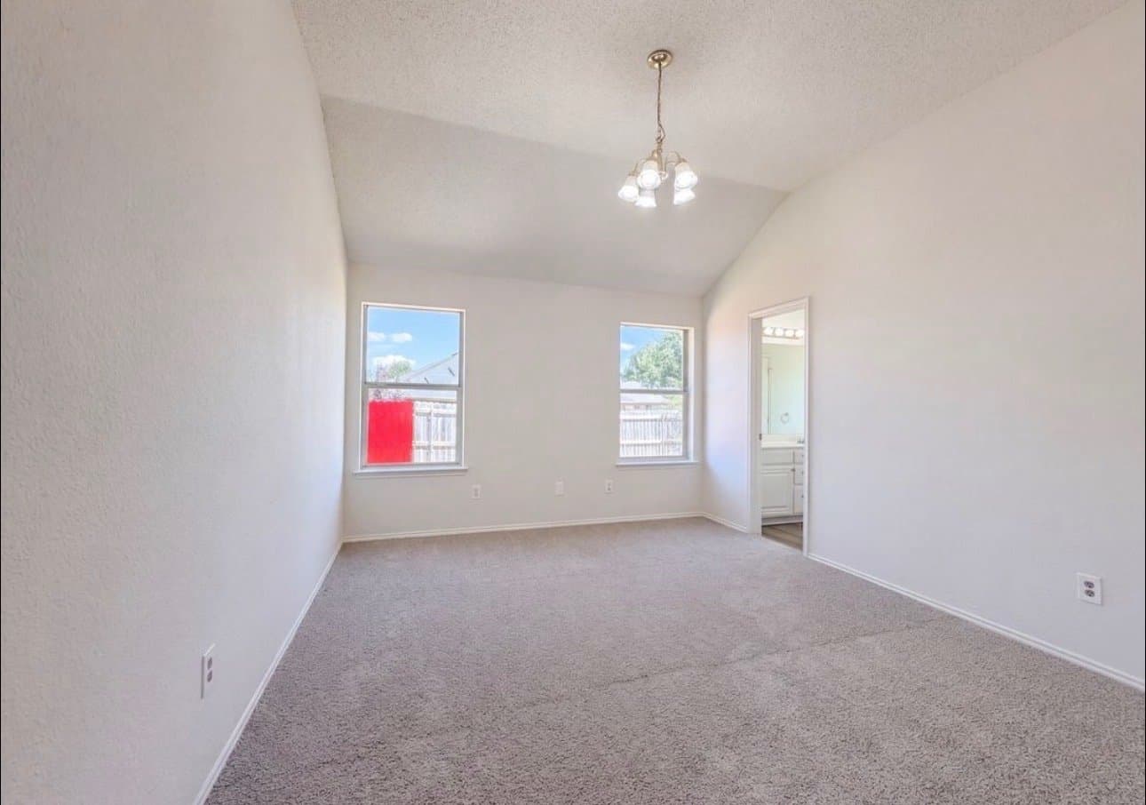Arlington House: 8023 Blue Duck Trl