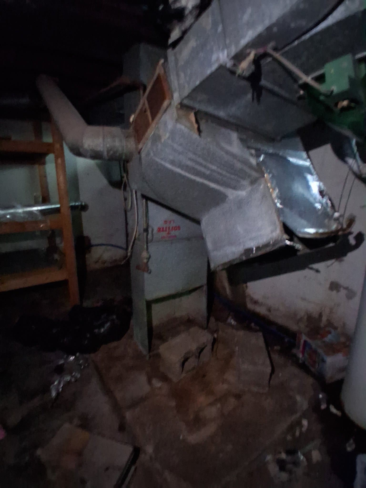 Decatur House: 1645 E Walnut St.