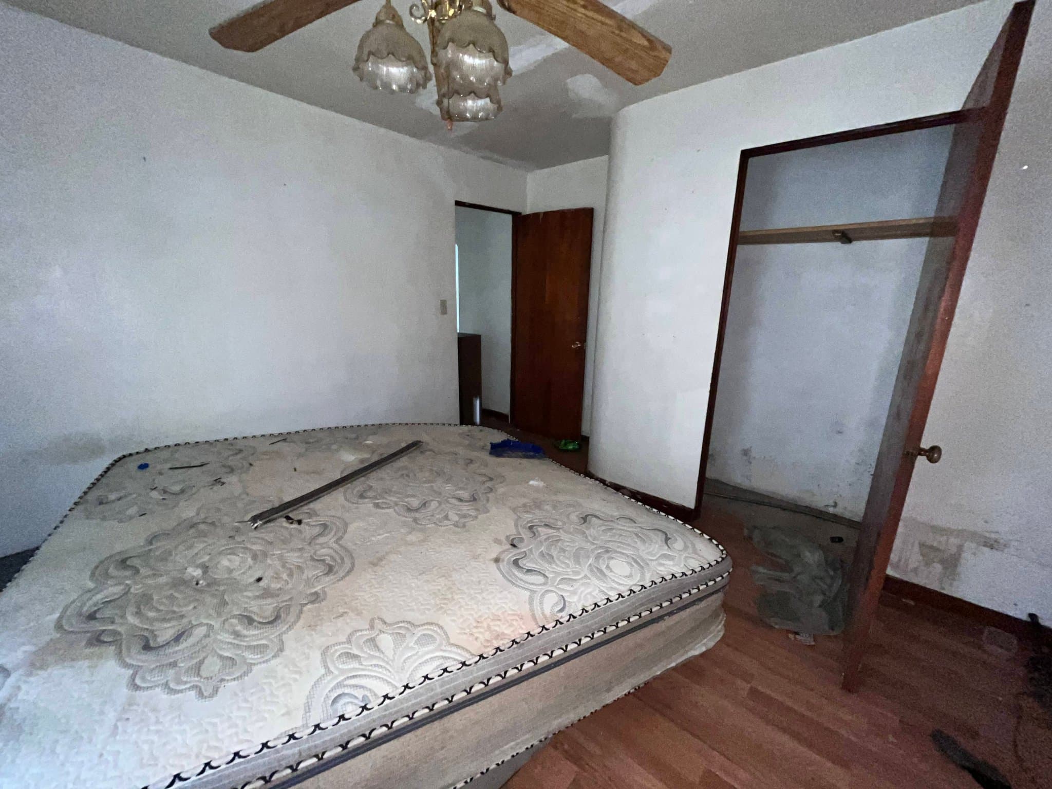Centreville House: 112 N 88th St.