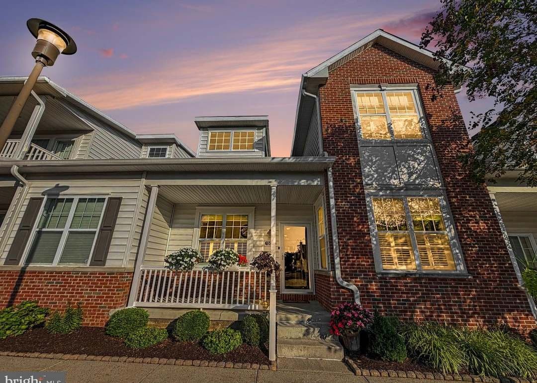Philadelphia Townhome: 15041 Sunflower Dr