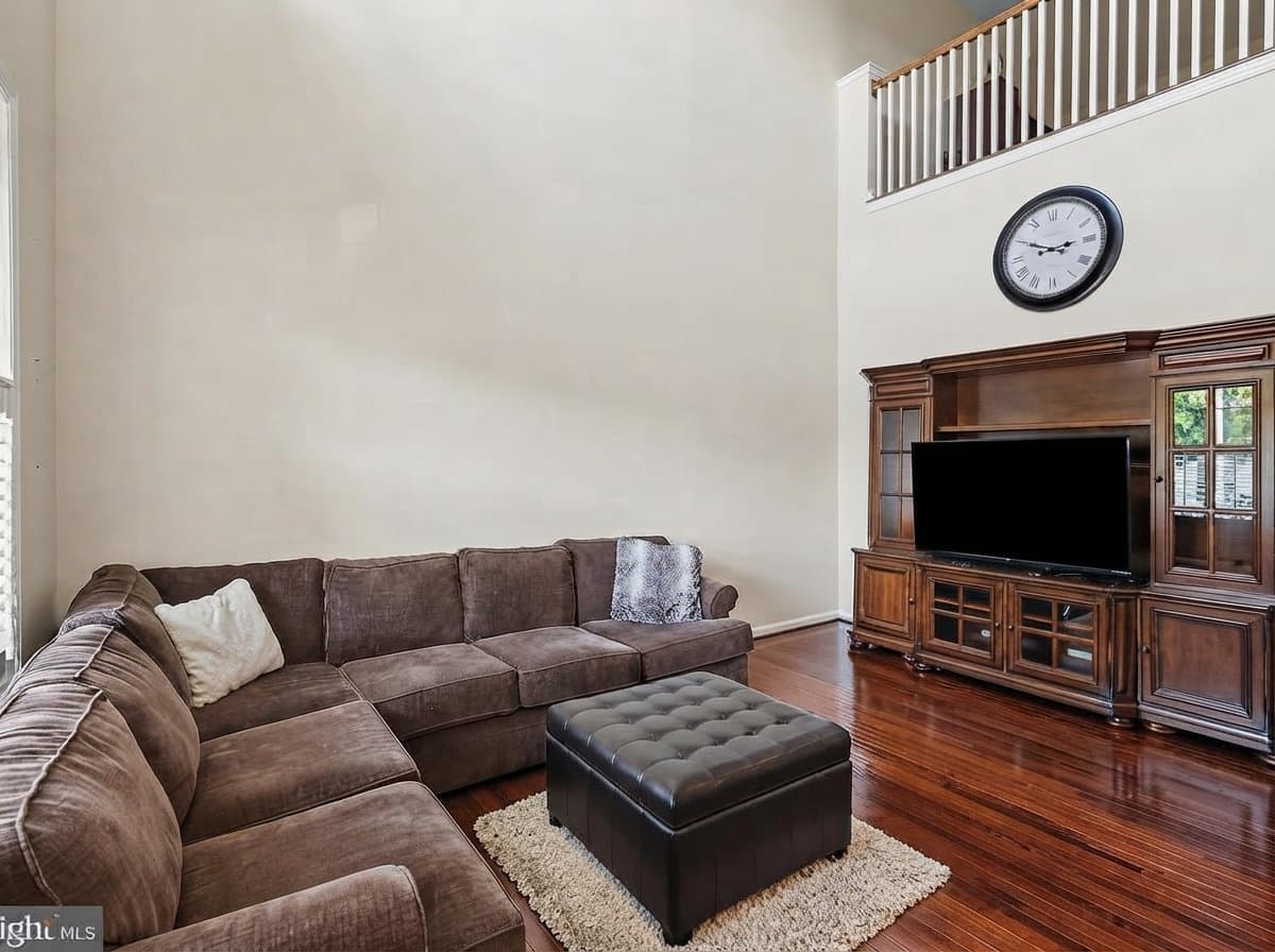 Philadelphia Townhome: 15041 Sunflower Dr