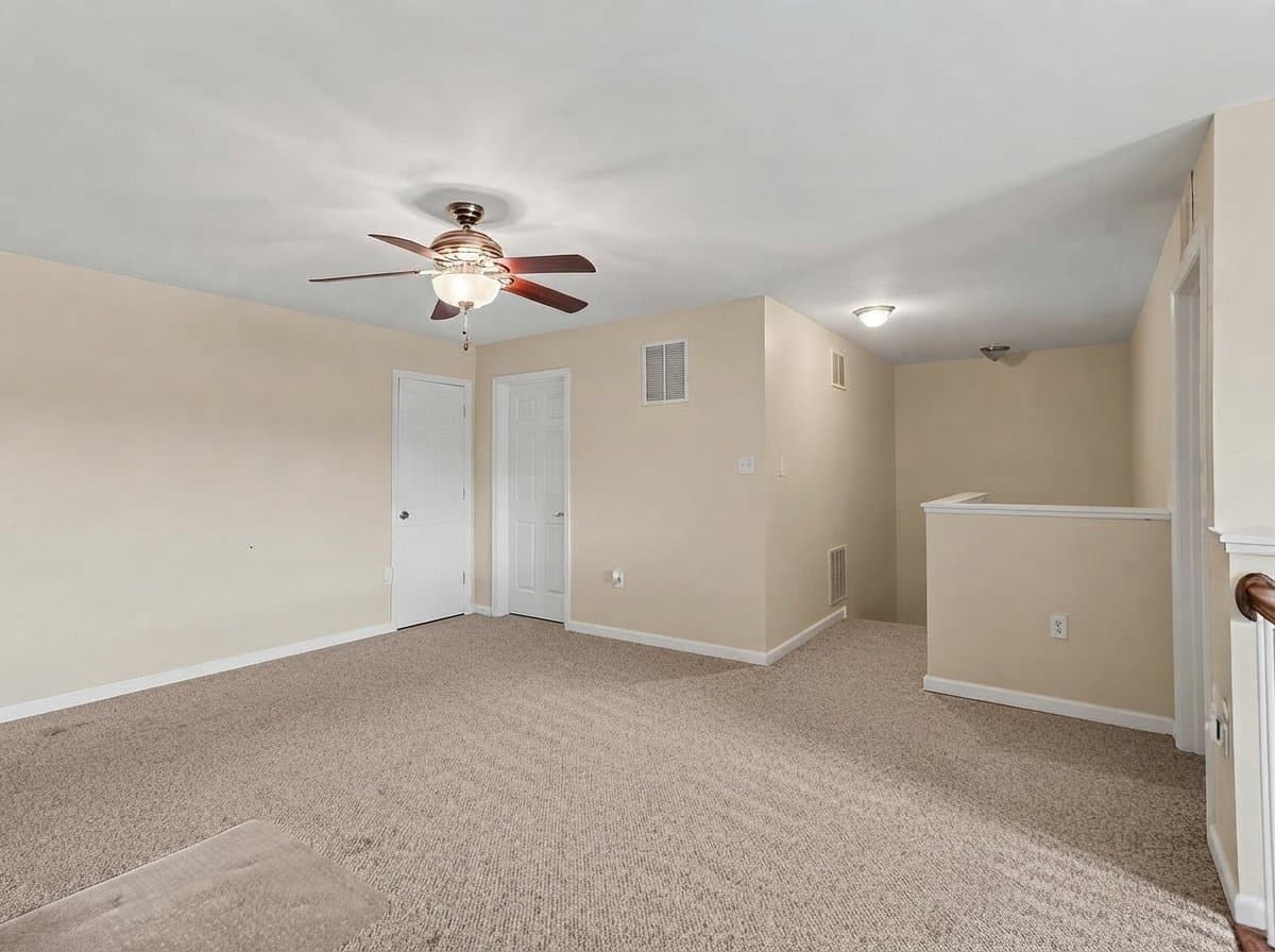 Philadelphia Townhome: 15041 Sunflower Dr