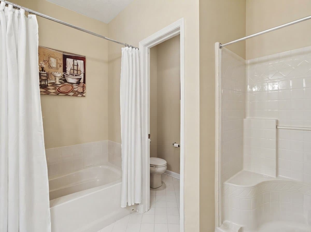 Philadelphia Townhome: 15041 Sunflower Dr