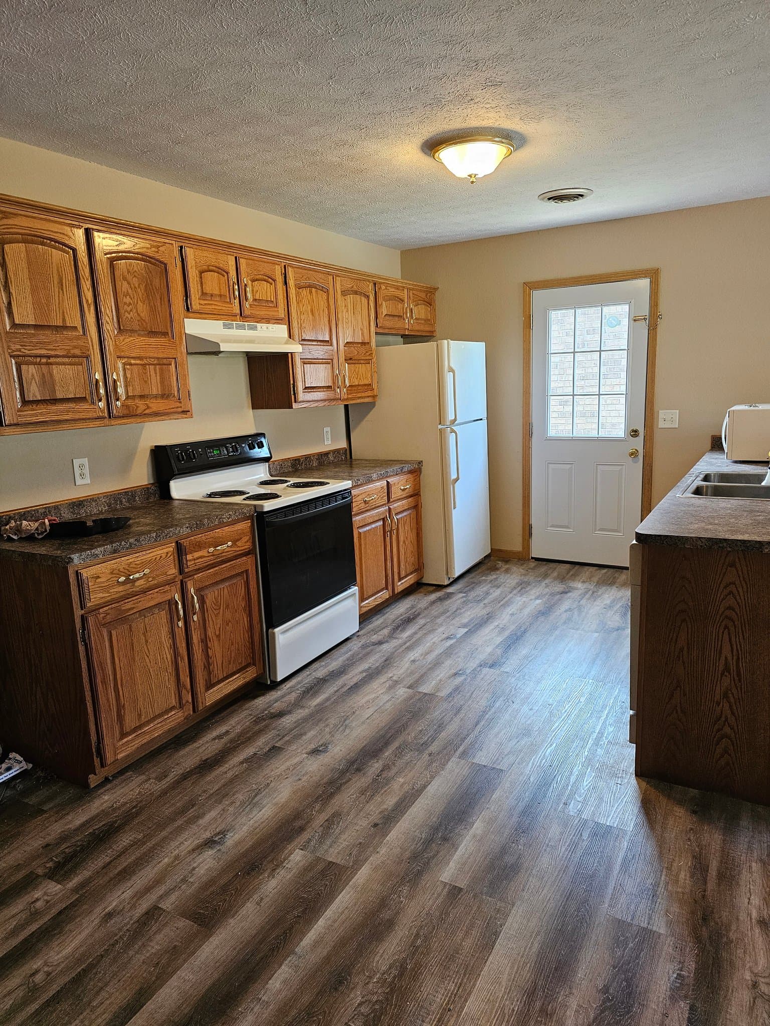 Bolivar Townhome: 1720 S Canton Ave