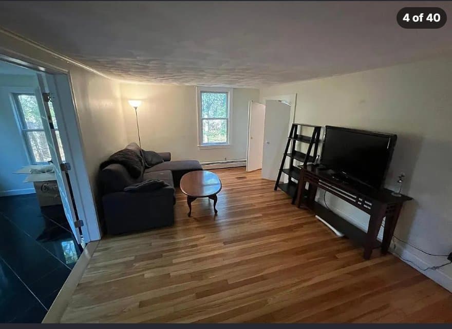Andover House: 52 Dascomb Road