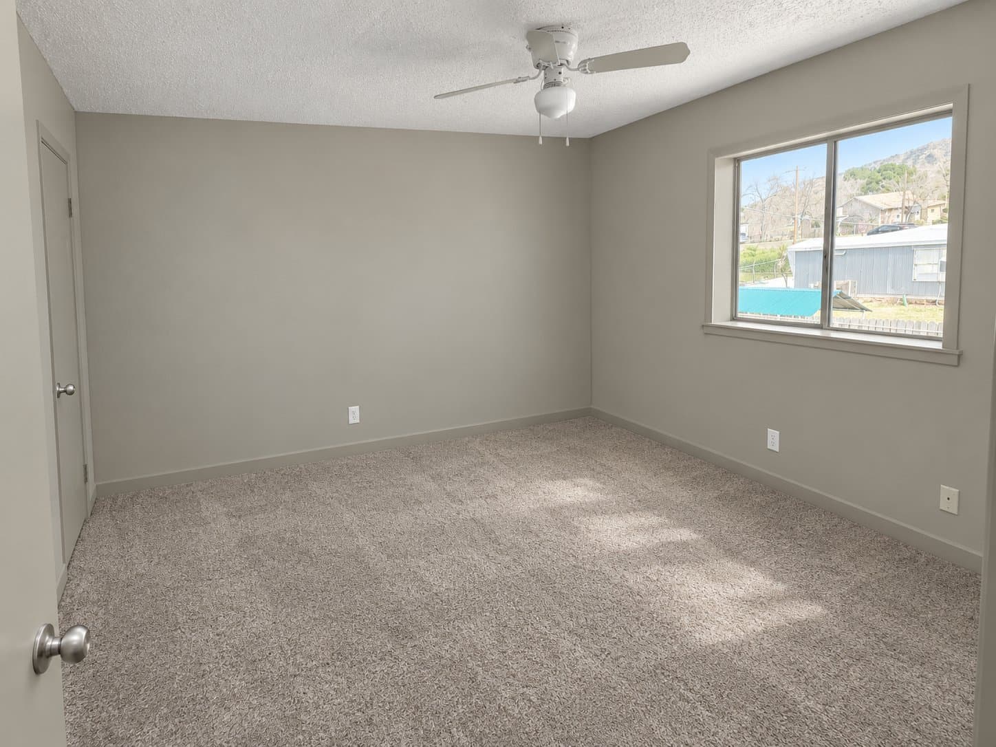 Cottonwood Apartment: 1111 E Cochise