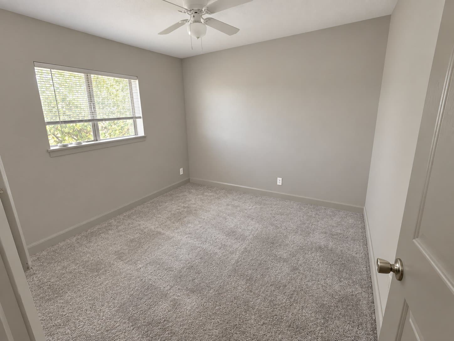 Cottonwood Apartment: 1111 E Cochise