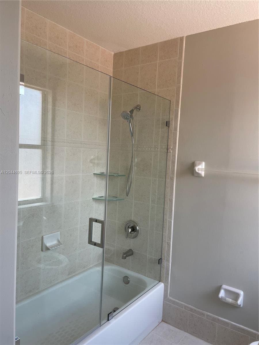 Miami House: SW 39TH TER