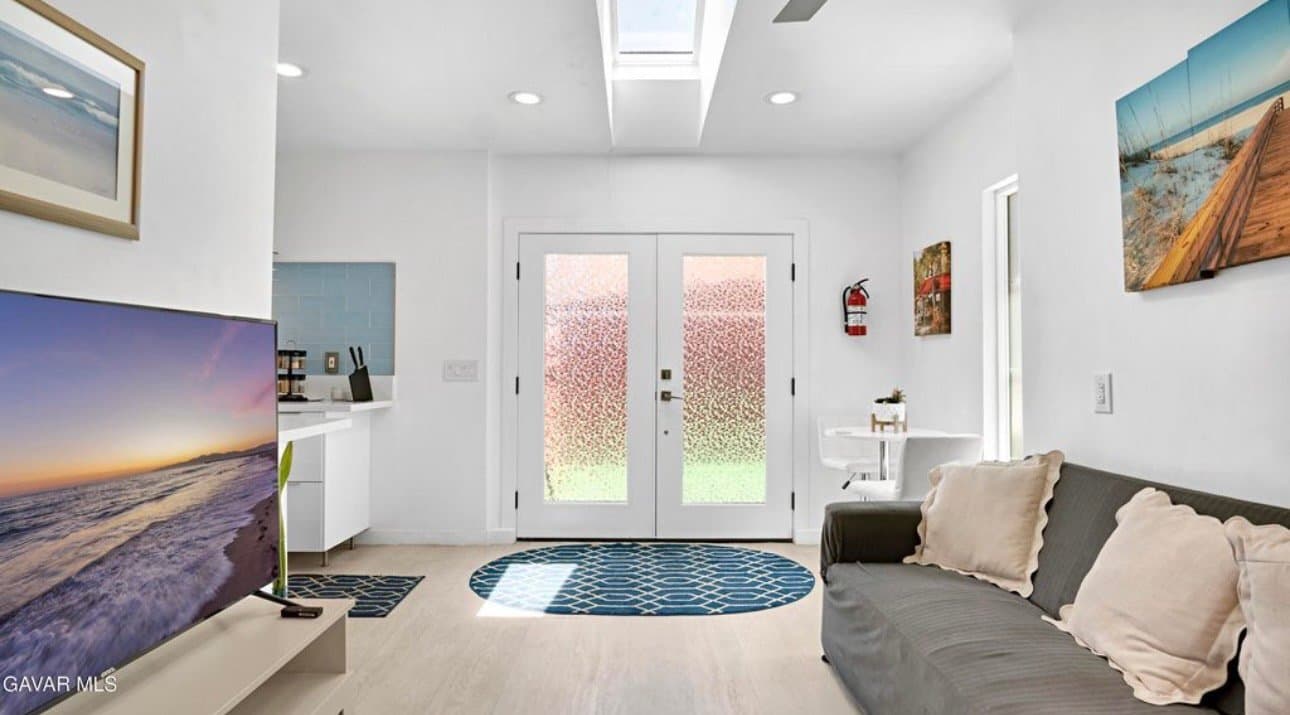 Lancaster Other: 2608 Overland Ave