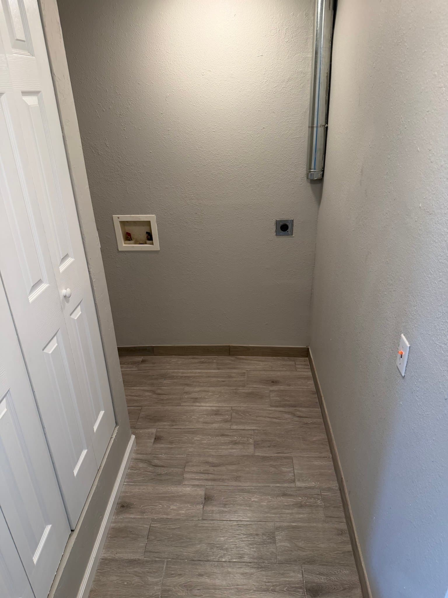 Yukon House: 201 Dianna Dr