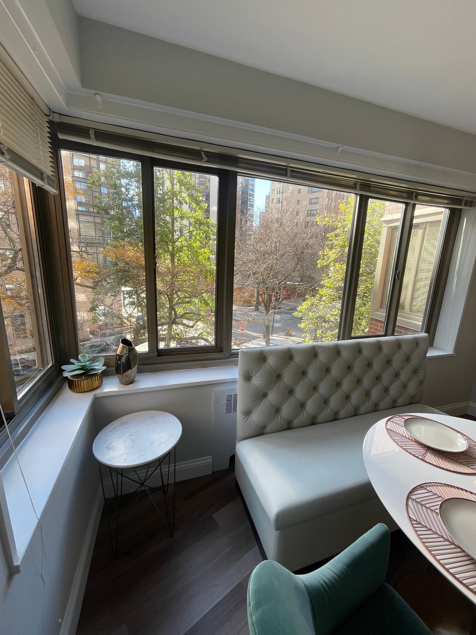 Chicago Condo: 1335 n lakeshore drive