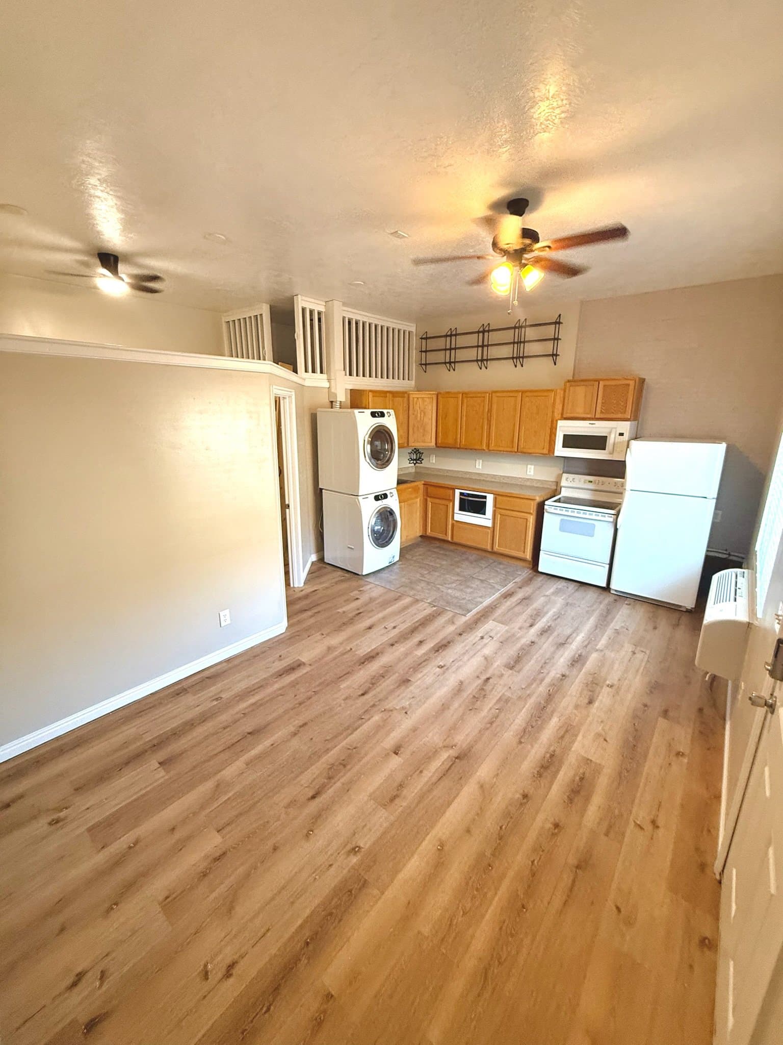 Santaquin Apartment: 253 N 700 E